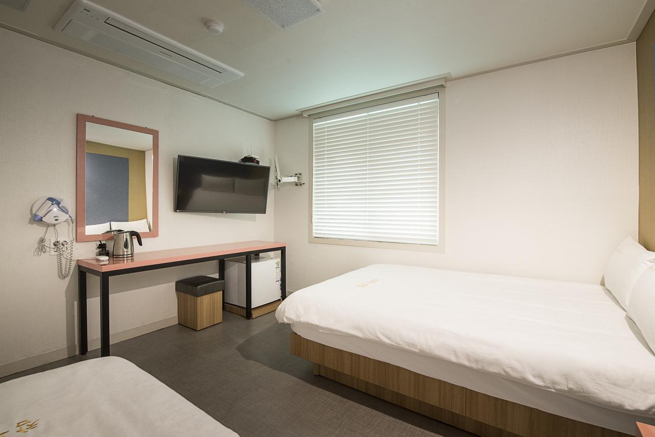 Champion Hotel Jeju Luaran gambar