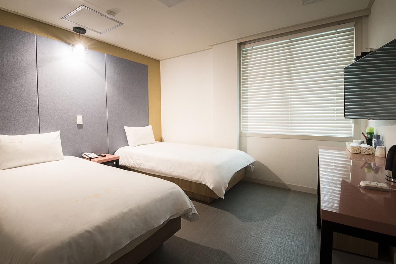 Champion Hotel Jeju Luaran gambar
