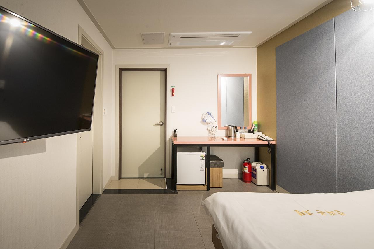 Champion Hotel Jeju Luaran gambar